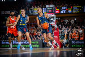 Dateiname=2024-12-29-RV-OLD-1311.jpg
Dateigröße=362KB
Abmessungen: 2000x1333
hinzugefügt am: 30. Dezember 2024 2024-12-29-RV-OLD-1311.jpg