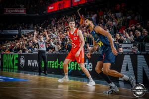 Dateiname=2024-12-29-RV-OLD-1961.jpg
Dateigröße=410KB
Abmessungen: 2000x1333
hinzugefügt am: 30. Dezember 2024 2024-12-29-RV-OLD-1961.jpg