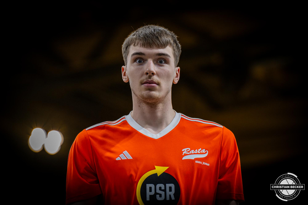 1. Basketball Bundesliga, easyCredit BBL, Saison 2024/2025, Herren, Hauptrunde, 16. Spieltag, 11.01.2025, RASTA Vechta - Syntainics MBC
Johann Grünloh (#17 - RASTA Vechta) vor der Partie
Schlüsselwörter: 1. Bundesliga;11.01.2025;16. Spieltag;BBL;Basketball;Hauptrunde;Liga;MBC;RASTA;RASTA Dome;Saison 2024/2025;Syntainics;Vechta;Weißenfels;easycredit