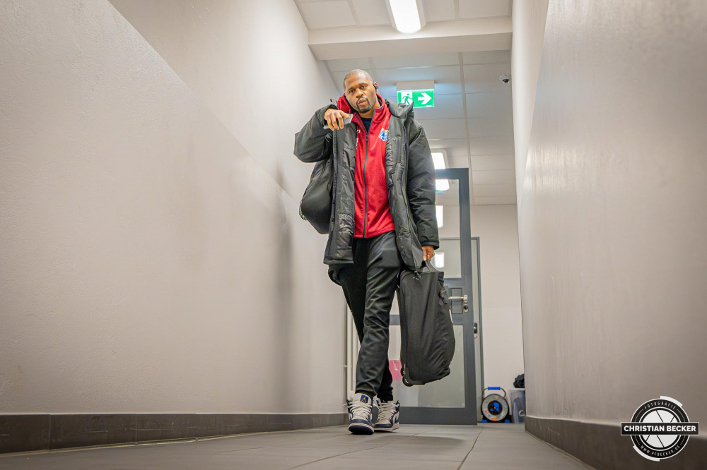 1. Basketball Bundesliga, easyCredit BBL, Saison 2024/2025, Herren, Hauptrunde, 16. Spieltag, 11.01.2025, RASTA Vechta - Syntainics MBC
Tyren Johnson (#2 - Syntainics MBC) vor der Partie
Schlüsselwörter: 1. Bundesliga;11.01.2025;16. Spieltag;BBL;Basketball;Hauptrunde;Liga;MBC;RASTA;RASTA Dome;Saison 2024/2025;Syntainics;Vechta;Weißenfels;easycredit