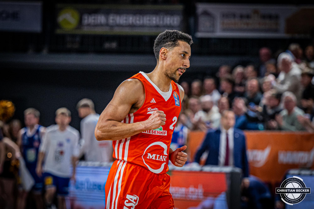 1. Basketball Bundesliga, easyCredit BBL, Saison 2024/2025, Herren, Hauptrunde, 16. Spieltag, 11.01.2025, RASTA Vechta - Syntainics MBC
Joel Aminu (#21 - RASTA Vechta) während der Partie
Schlüsselwörter: 1. Bundesliga;11.01.2025;16. Spieltag;BBL;Basketball;Hauptrunde;Liga;MBC;RASTA;RASTA Dome;Saison 2024/2025;Syntainics;Vechta;Weißenfels;easycredit