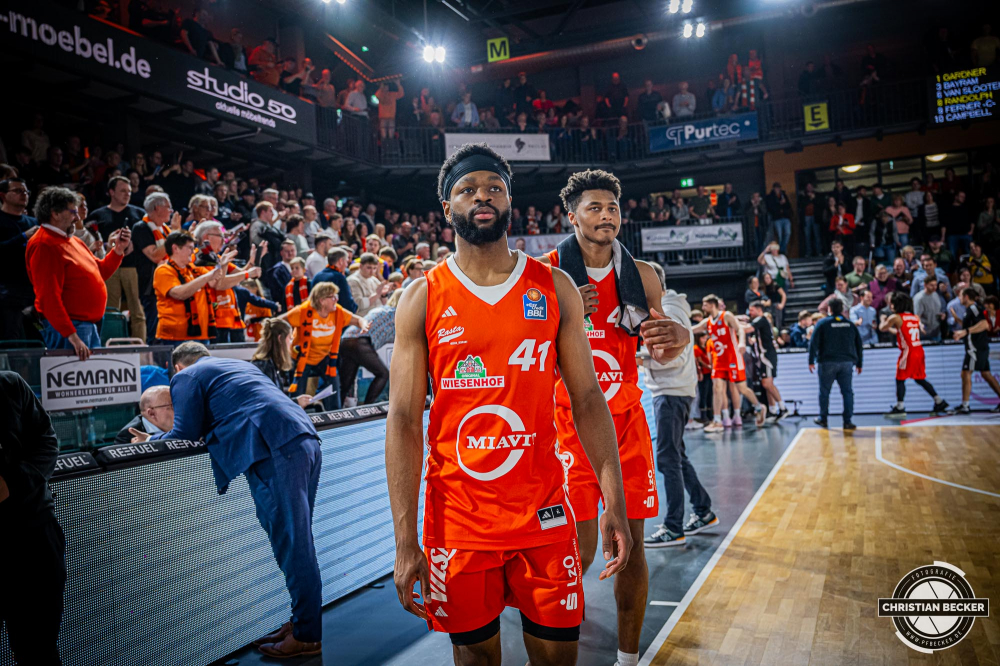 1. Basketball Bundesliga, easyCredit BBL, Saison 2024/2025, Herren, Hauptrunde, 16. Spieltag, 11.01.2025, RASTA Vechta - Syntainics MBC
Lloyd Pandi (#41 - RASTA Vechta) nach der Partie
Schlüsselwörter: 1. Bundesliga;11.01.2025;16. Spieltag;BBL;Basketball;Hauptrunde;Liga;MBC;RASTA;RASTA Dome;Saison 2024/2025;Syntainics;Vechta;Weißenfels;easycredit