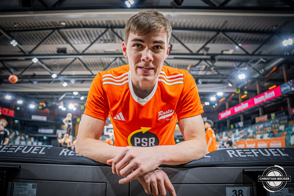 1. Basketball Bundesliga, easyCredit BBL, Saison 2024/2025, Herren, Hauptrunde, 18. Spieltag, 24.01.2025, RASTA Vechta -  Niners Chemnitz
Joschka Ferner (#9 - RASTA Vechta) vor der Partie
Schlüsselwörter: 1. Bundesliga;18. Spieltag;24.01.2025;BBL;Basketball;Chemnitz;Hauptrunde;Liga;NINERS;RASTA;RASTA Dome;Saison 2024/2025;Vechta;easycredit