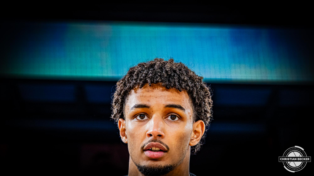 1. Basketball Bundesliga, easyCredit BBL, Saison 2024/2025, Herren, Hauptrunde, 18. Spieltag, 24.01.2025, RASTA Vechta -  Niners Chemnitz
Brendan Gregori (#0 - Niners Chemnitz) vor der Partie
Schlüsselwörter: 1. Bundesliga;18. Spieltag;24.01.2025;BBL;Basketball;Chemnitz;Hauptrunde;Liga;NINERS;RASTA;RASTA Dome;Saison 2024/2025;Vechta;easycredit