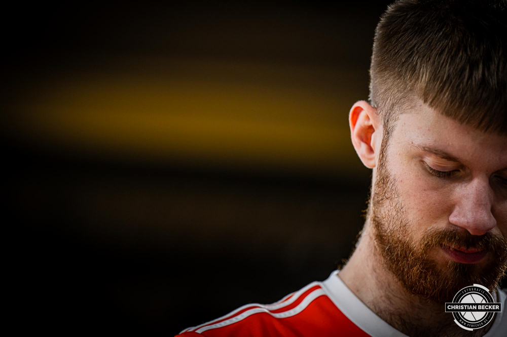 1. Basketball Bundesliga, easyCredit BBL, Saison 2024/2025, Herren, Hauptrunde, 18. Spieltag, 24.01.2025, RASTA Vechta -  Niners Chemnitz
Luc van Slooten (#6 - RASTA Vechta) vor der Partie
Schlüsselwörter: 1. Bundesliga;18. Spieltag;24.01.2025;BBL;Basketball;Chemnitz;Hauptrunde;Liga;NINERS;RASTA;RASTA Dome;Saison 2024/2025;Vechta;easycredit