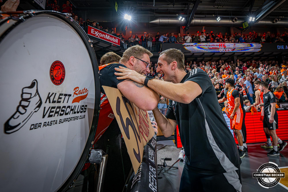 1. Basketball Bundesliga, easyCredit BBL, Saison 2024/2025, Herren, Hauptrunde, 18. Spieltag, 24.01.2025, RASTA Vechta -  Niners Chemnitz
Domenik Theodorou (Athletic Coach - RASTA Vechta) nach der Partie
Schlüsselwörter: 1. Bundesliga;18. Spieltag;24.01.2025;BBL;Basketball;Chemnitz;Hauptrunde;Liga;NINERS;RASTA;RASTA Dome;Saison 2024/2025;Vechta;easycredit