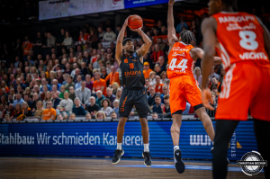 Dateiname=2025-01-24-RV-CHE-0750.jpg
Dateigröße=323KB
Abmessungen: 2000x1333
hinzugefügt am: 26. Januar 2025 2025-01-24-RV-CHE-0750.jpg