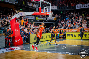 Dateiname=2025-01-24-RV-CHE-2295-Verbessert-RR.jpg
Dateigröße=610KB
Abmessungen: 2000x1333
hinzugefügt am: 26. Januar 2025 2025-01-24-RV-CHE-2295-Verbessert-RR.jpg