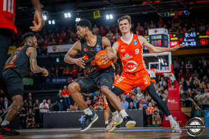 Dateiname=2025-01-24-RV-CHE-2403.jpg
Dateigröße=376KB
Abmessungen: 2000x1333
hinzugefügt am: 26. Januar 2025 2025-01-24-RV-CHE-2403.jpg