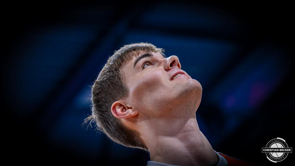 1. Basketball Bundesliga, easyCredit BBL, Saison 2024/2025, Herren, Hauptrunde, 3. Spieltag, 30.01.2025, RASTA Vechta -  L&ouml;wen Braunschweig
Joschka Ferner (#9 - RASTA Vechta) vor der Partie
Schlüsselwörter: 1. Bundesliga;3. Spieltag;30.01.2025;BBL;Basketball;Braunschweig;Hauptrunde;Liga;L&ouml;wen;RASTA;RASTA Dome;Saison 2024/2025;Vechta;easycredit