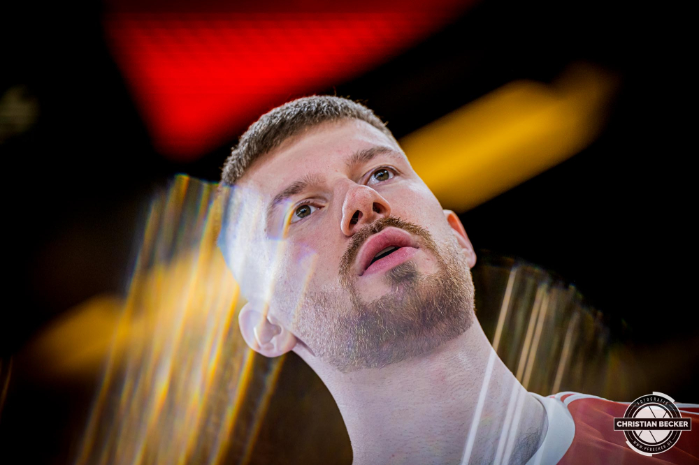 1. Basketball Bundesliga, easyCredit BBL, Saison 2024/2025, Herren, Hauptrunde, 3. Spieltag, 30.01.2025, RASTA Vechta -  L&ouml;wen Braunschweig
Luc van Slooten (#6 - RASTA Vechta) vor der Partie
Schlüsselwörter: 1. Bundesliga;3. Spieltag;30.01.2025;BBL;Basketball;Braunschweig;Hauptrunde;Liga;L&ouml;wen;RASTA;RASTA Dome;Saison 2024/2025;Vechta;easycredit