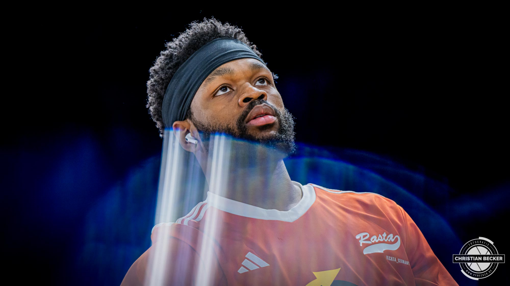 1. Basketball Bundesliga, easyCredit BBL, Saison 2024/2025, Herren, Hauptrunde, 3. Spieltag, 30.01.2025, RASTA Vechta -  L&ouml;wen Braunschweig
Lloyd Pandi (#41 - RASTA Vechta) vor der Partie
Schlüsselwörter: 1. Bundesliga;3. Spieltag;30.01.2025;BBL;Basketball;Braunschweig;Hauptrunde;Liga;L&ouml;wen;RASTA;RASTA Dome;Saison 2024/2025;Vechta;easycredit