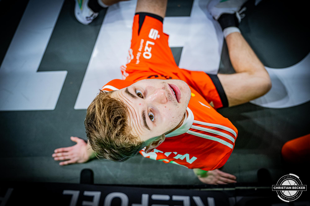 1. Basketball Bundesliga, easyCredit BBL, Saison 2024/2025, Herren, Hauptrunde, 3. Spieltag, 30.01.2025, RASTA Vechta -  L&ouml;wen Braunschweig
Linus Trettin (#13 - RASTA Vechta) vor der Partie
Schlüsselwörter: 1. Bundesliga;3. Spieltag;30.01.2025;BBL;Basketball;Braunschweig;Hauptrunde;Liga;L&ouml;wen;RASTA;RASTA Dome;Saison 2024/2025;Vechta;easycredit