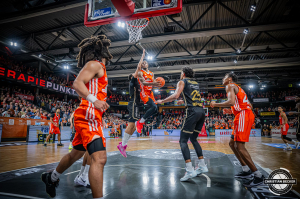 Dateiname=2025-01-30-RV-BSW-1831.jpg
Dateigröße=534KB
Abmessungen: 2000x1333
hinzugefügt am: 01. Februar 2025 2025-01-30-RV-BSW-1831.jpg