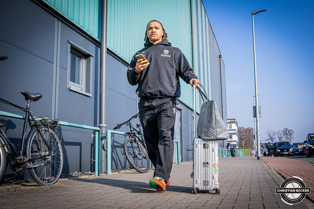 1. Basketball Bundesliga, easyCredit BBL, Saison 2024/2025, Herren, Hauptrunde, 20. Spieltag, 09.02.2025, RASTA Vechta - FC Bayern München Basketball
Carsen Edwards (#3 - FC Bayern München Basketball) vor der Partie
Schlüsselwörter: 09.02.2025;1. Bundesliga;20. Spieltag;BBL;Basketball;Bayern;FC;Hauptrunde;Liga;München;RASTA;RASTA Dome;Saison 2024/2025;Vechta;easycredit