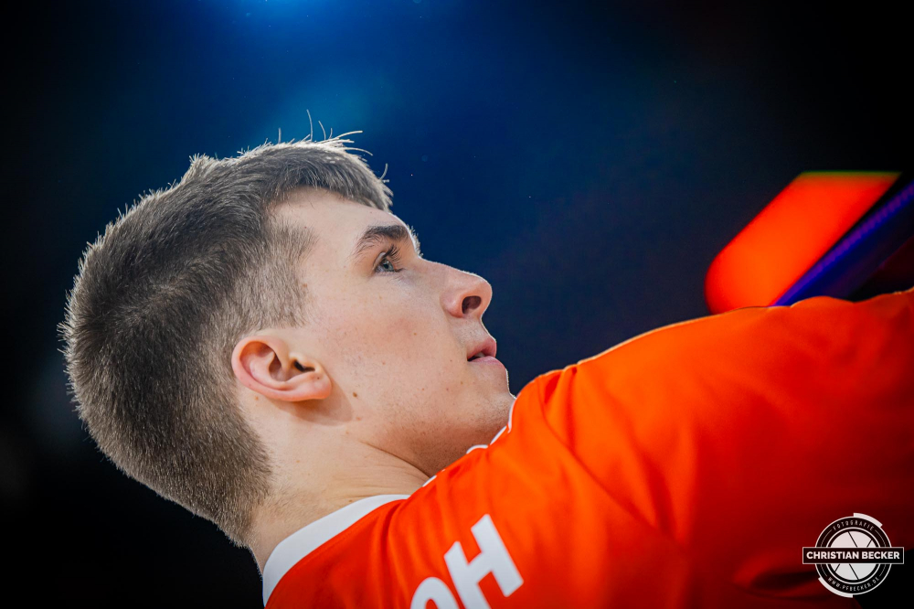 1. Basketball Bundesliga, easyCredit BBL, Saison 2024/2025, Herren, Hauptrunde, 20. Spieltag, 09.02.2025, RASTA Vechta - FC Bayern M&uuml;nchen Basketball
Johann Gr&uuml;nloh (#17 - RASTA Vechta) vor der Partie
Schlüsselwörter: 09.02.2025;1. Bundesliga;20. Spieltag;BBL;Basketball;Bayern;FC;Hauptrunde;Liga;M&uuml;nchen;RASTA;RASTA Dome;Saison 2024/2025;Vechta;easycredit