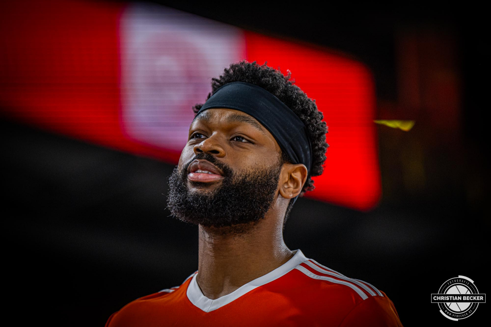 1. Basketball Bundesliga, easyCredit BBL, Saison 2024/2025, Herren, Hauptrunde, 20. Spieltag, 09.02.2025, RASTA Vechta - FC Bayern M&uuml;nchen Basketball
Lloyd Pandi (#41 - RASTA Vechta) vor der Partie
Schlüsselwörter: 09.02.2025;1. Bundesliga;20. Spieltag;BBL;Basketball;Bayern;FC;Hauptrunde;Liga;M&uuml;nchen;RASTA;RASTA Dome;Saison 2024/2025;Vechta;easycredit