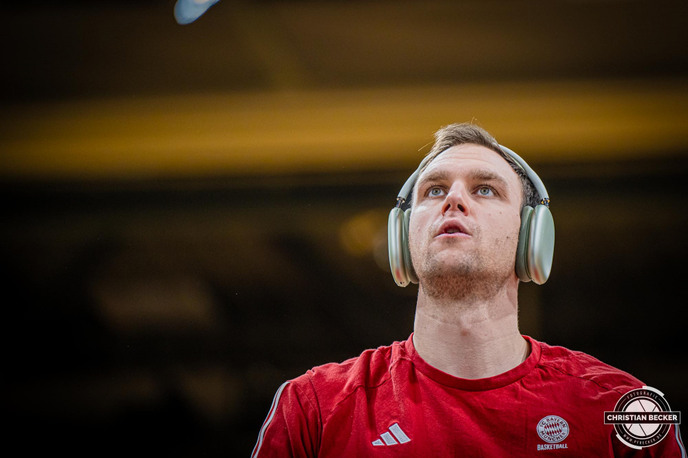 1. Basketball Bundesliga, easyCredit BBL, Saison 2024/2025, Herren, Hauptrunde, 20. Spieltag, 09.02.2025, RASTA Vechta - FC Bayern M&uuml;nchen Basketball
Johannes Voigtmann (#7 - FC Bayern M&uuml;nchen Basketball) vor der Partie
Schlüsselwörter: 09.02.2025;1. Bundesliga;20. Spieltag;BBL;Basketball;Bayern;FC;Hauptrunde;Liga;M&uuml;nchen;RASTA;RASTA Dome;Saison 2024/2025;Vechta;easycredit