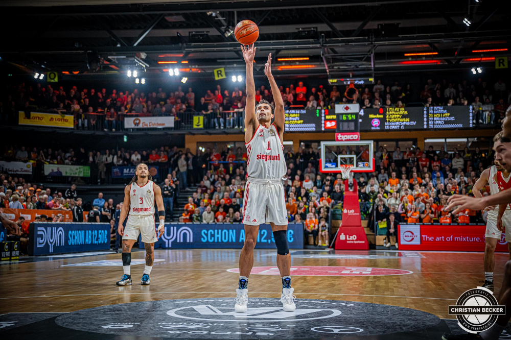 1. Basketball Bundesliga, easyCredit BBL, Saison 2024/2025, Herren, Hauptrunde, 20. Spieltag, 09.02.2025, RASTA Vechta - FC Bayern M&uuml;nchen Basketball
Oscar da Silva (#1 - FC Bayern M&uuml;nchen Basketball) w&auml;hrend der Partie
Schlüsselwörter: 09.02.2025;1. Bundesliga;20. Spieltag;BBL;Basketball;Bayern;FC;Hauptrunde;Liga;M&uuml;nchen;RASTA;RASTA Dome;Saison 2024/2025;Vechta;easycredit