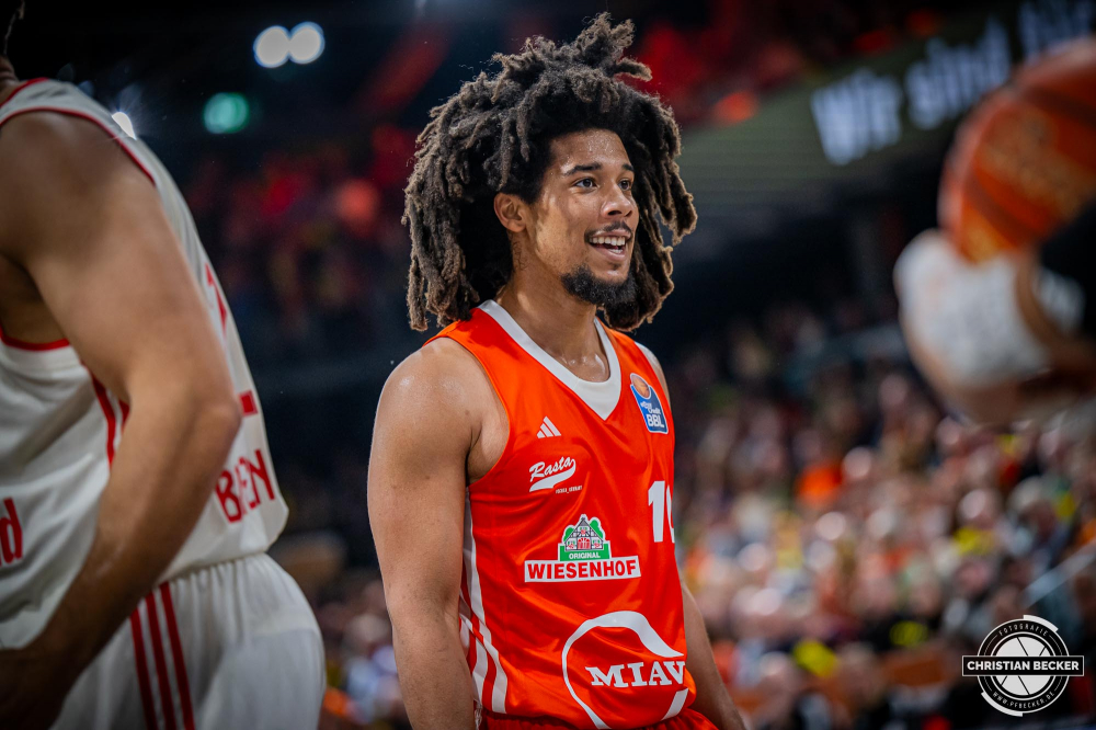 1. Basketball Bundesliga, easyCredit BBL, Saison 2024/2025, Herren, Hauptrunde, 20. Spieltag, 09.02.2025, RASTA Vechta - FC Bayern M&uuml;nchen Basketball
Tyger Campbell (#10 - RASTA Vechta) w&auml;hrend der Partie
Schlüsselwörter: 09.02.2025;1. Bundesliga;20. Spieltag;BBL;Basketball;Bayern;FC;Hauptrunde;Liga;M&uuml;nchen;RASTA;RASTA Dome;Saison 2024/2025;Vechta;easycredit