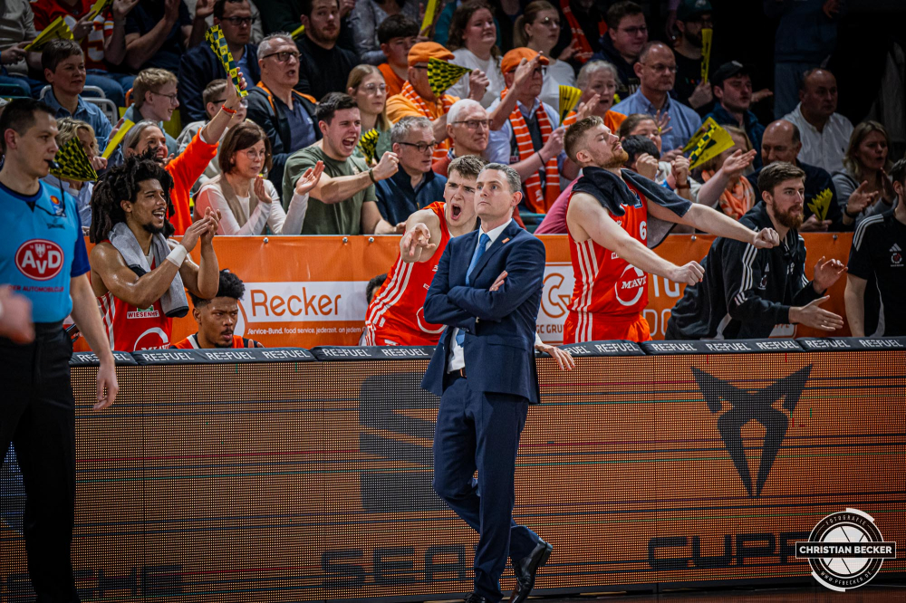 1. Basketball Bundesliga, easyCredit BBL, Saison 2024/2025, Herren, Hauptrunde, 20. Spieltag, 09.02.2025, RASTA Vechta - FC Bayern M&uuml;nchen Basketball
Das Team von RASTA Vechta zeigt Emotionen w&auml;hrend der Partie
Schlüsselwörter: 09.02.2025;1. Bundesliga;20. Spieltag;BBL;Basketball;Bayern;FC;Hauptrunde;Liga;M&uuml;nchen;RASTA;RASTA Dome;Saison 2024/2025;Vechta;easycredit