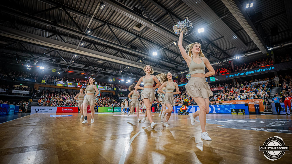 1. Basketball Bundesliga, easyCredit BBL, Saison 2024/2025, Herren, Hauptrunde, 20. Spieltag, 09.02.2025, RASTA Vechta - FC Bayern M&uuml;nchen Basketball
Marleys (Cheerleader - RASTA Vechta) w&auml;hrend der Partie
Schlüsselwörter: 09.02.2025;1. Bundesliga;20. Spieltag;BBL;Basketball;Bayern;FC;Hauptrunde;Liga;M&uuml;nchen;RASTA;RASTA Dome;Saison 2024/2025;Vechta;easycredit