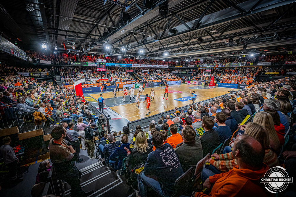 1. Basketball Bundesliga, easyCredit BBL, Saison 2024/2025, Herren, Hauptrunde, 20. Spieltag, 09.02.2025, RASTA Vechta - FC Bayern M&uuml;nchen Basketball
Brandon Randolph (#8 - RASTA Vechta) beim Jumpshot
Schlüsselwörter: 09.02.2025;1. Bundesliga;20. Spieltag;BBL;Basketball;Bayern;FC;Hauptrunde;Liga;M&uuml;nchen;RASTA;RASTA Dome;Saison 2024/2025;Vechta;easycredit