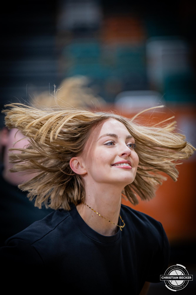 1. Basketball Bundesliga, easyCredit BBL, Saison 2024/2025, Herren, Hauptrunde, 22. Spieltag, 01.03.2025, RASTA Vechta - BG Göttingen
Marleys (Cheerleader - RASTA Vechta) vor der Partie
Schlüsselwörter: 01.03.2025;1. Bundesliga;22. Spieltag;BBL;BG;Basketball;Göttingen;Hauptrunde;Liga;RASTA;RASTA Dome;Saison 2024/2025;Vechta;easycredit