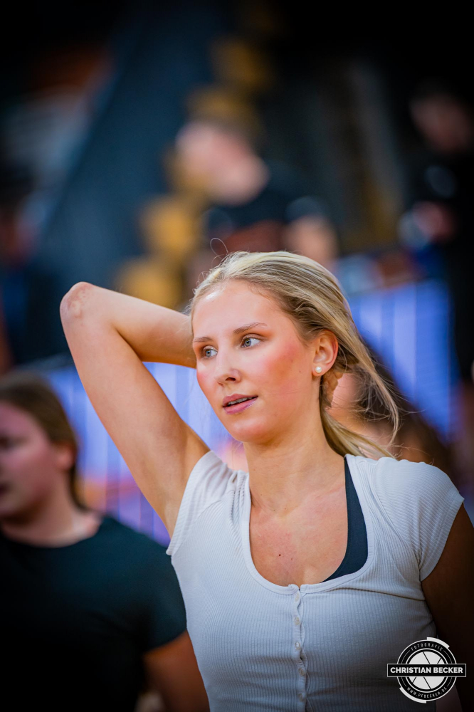 1. Basketball Bundesliga, easyCredit BBL, Saison 2024/2025, Herren, Hauptrunde, 22. Spieltag, 01.03.2025, RASTA Vechta - BG Göttingen
Marleys (Cheerleader - RASTA Vechta) vor der Partie
Schlüsselwörter: 01.03.2025;1. Bundesliga;22. Spieltag;BBL;BG;Basketball;Göttingen;Hauptrunde;Liga;RASTA;RASTA Dome;Saison 2024/2025;Vechta;easycredit