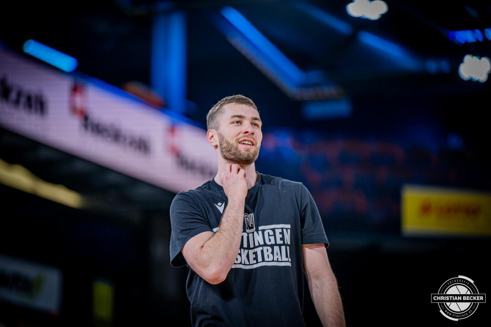 1. Basketball Bundesliga, easyCredit BBL, Saison 2024/2025, Herren, Hauptrunde, 22. Spieltag, 01.03.2025, RASTA Vechta - BG Göttingen
Noah Churchill Sörensen (#12 - BG Göttingen) vor der Partie
Schlüsselwörter: 01.03.2025;1. Bundesliga;22. Spieltag;BBL;BG;Basketball;Göttingen;Hauptrunde;Liga;RASTA;RASTA Dome;Saison 2024/2025;Vechta;easycredit