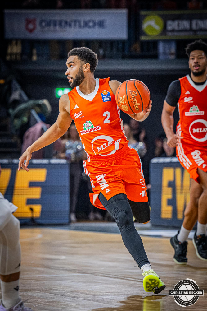 1. Basketball Bundesliga, easyCredit BBL, Saison 2024/2025, Herren, Hauptrunde, 22. Spieltag, 01.03.2025, RASTA Vechta - BG Göttingen
Yasiin Joseph (#2 - RASTA Vechta) in Aktion
Schlüsselwörter: 01.03.2025;1. Bundesliga;22. Spieltag;BBL;BG;Basketball;Göttingen;Hauptrunde;Liga;RASTA;RASTA Dome;Saison 2024/2025;Vechta;easycredit