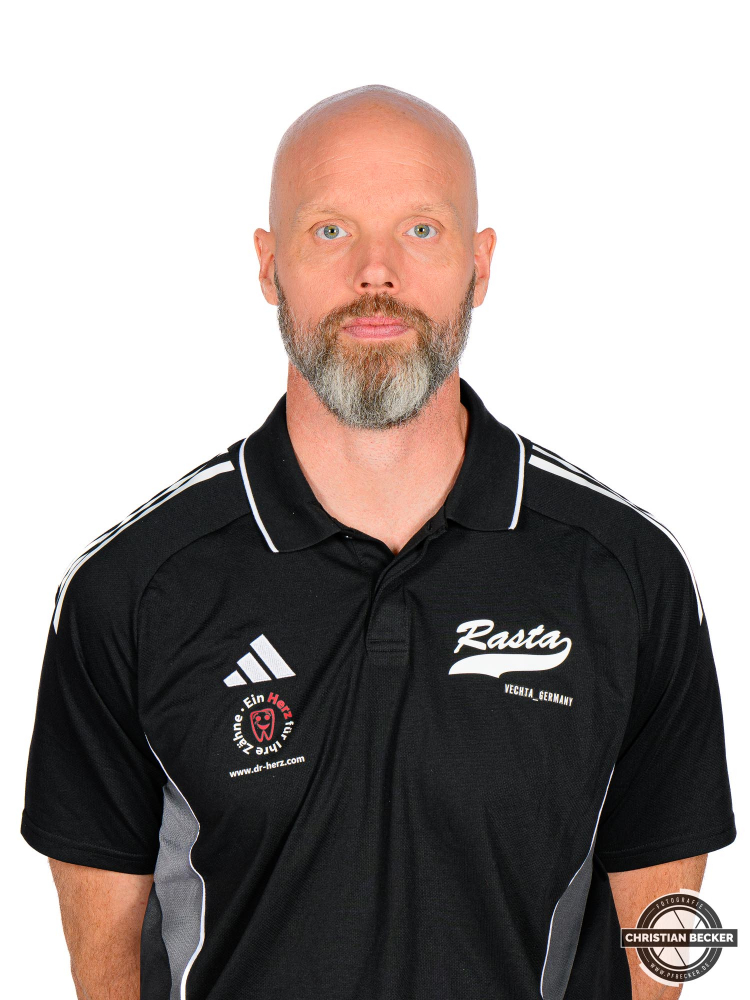 1. Basketball Bundesliga, easyCredit BBL, Saison 2025/2026, Herren, Teamshooting, Shooting, 25.08.2025, RASTA Vechta -  Teamshooting BBL
Marcus Lindner (Athletic Coach - RASTA Vechta)
Schlüsselwörter: 1.Liga;25.08.2025;BBL;Basketball;Bundesliga;Liga;RASTA;RASTA Dome;Saison 2025/2026;Shooting;Teamshooting;Vechta;easycredit