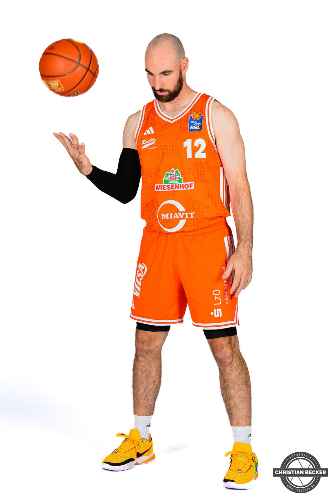 1. Basketball Bundesliga, easyCredit BBL, Saison 2025/2026, Herren, Teamshooting, Shooting, 25.08.2025, RASTA Vechta -  Teamshooting BBL
Tommy Kuhse (#12 - RASTA Vechta)
Schlüsselwörter: 1.Liga;25.08.2025;BBL;Basketball;Bundesliga;Liga;RASTA;RASTA Dome;Saison 2025/2026;Shooting;Teamshooting;Vechta;easycredit