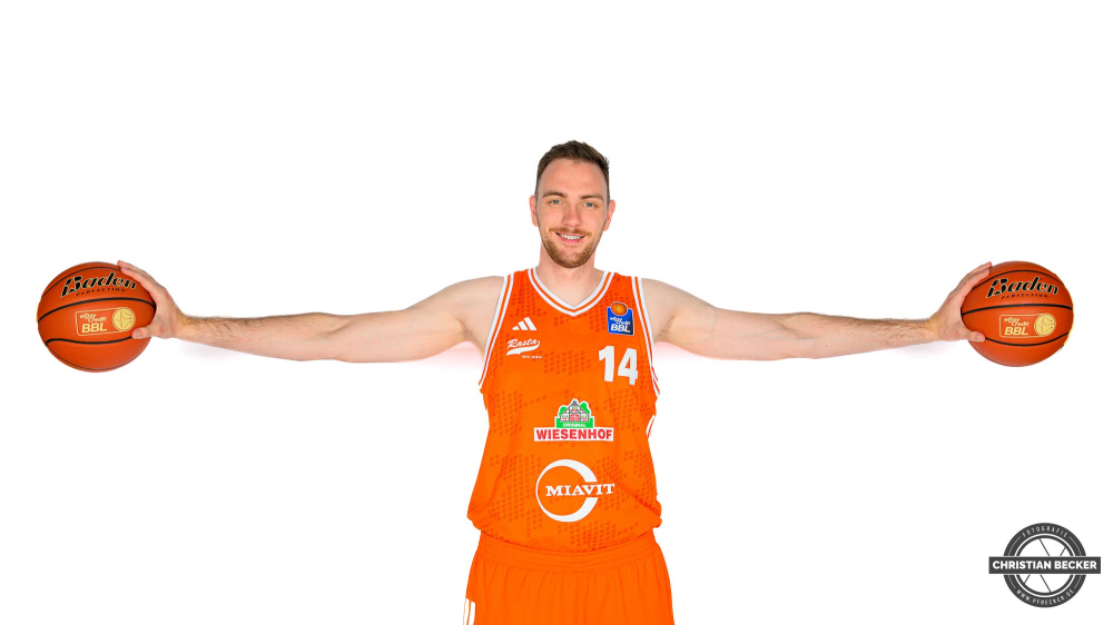 1. Basketball Bundesliga, easyCredit BBL, Saison 2025/2026, Herren, Teamshooting, Shooting, 25.08.2025, RASTA Vechta -  Teamshooting BBL
Philipp Herkenhoff (#14 - RASTA Vechta)
Schlüsselwörter: 1.Liga;25.08.2025;BBL;Basketball;Bundesliga;Liga;RASTA;RASTA Dome;Saison 2025/2026;Shooting;Teamshooting;Vechta;easycredit