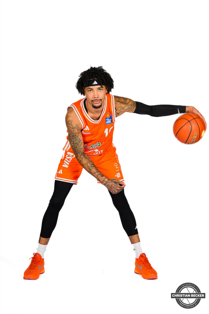 1. Basketball Bundesliga, easyCredit BBL, Saison 2025/2026, Herren, Teamshooting, Shooting, 25.08.2025, RASTA Vechta -  Teamshooting BBL
Tevin Brown (#10 - RASTA Vechta)
Schlüsselwörter: 1.Liga;25.08.2025;BBL;Basketball;Bundesliga;Liga;RASTA;RASTA Dome;Saison 2025/2026;Shooting;Teamshooting;Vechta;easycredit