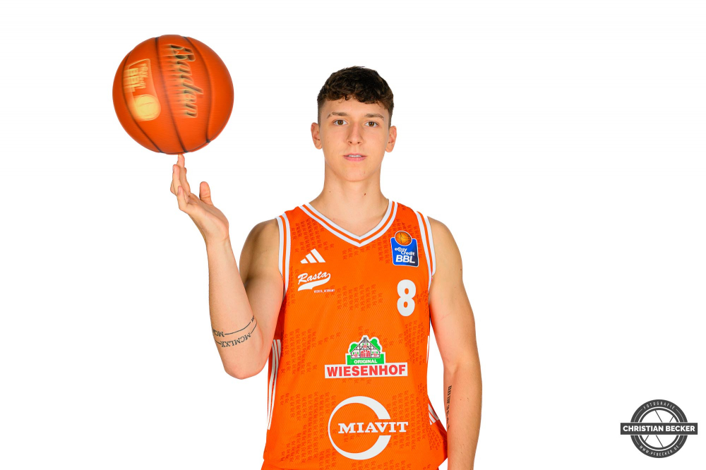 1. Basketball Bundesliga, easyCredit BBL, Saison 2025/2026, Herren, Teamshooting, Shooting, 25.08.2025, RASTA Vechta -  Teamshooting BBL
Dominik Dolic (#8 - RASTA Vechta)
Schlüsselwörter: 1.Liga;25.08.2025;BBL;Basketball;Bundesliga;Liga;RASTA;RASTA Dome;Saison 2025/2026;Shooting;Teamshooting;Vechta;easycredit