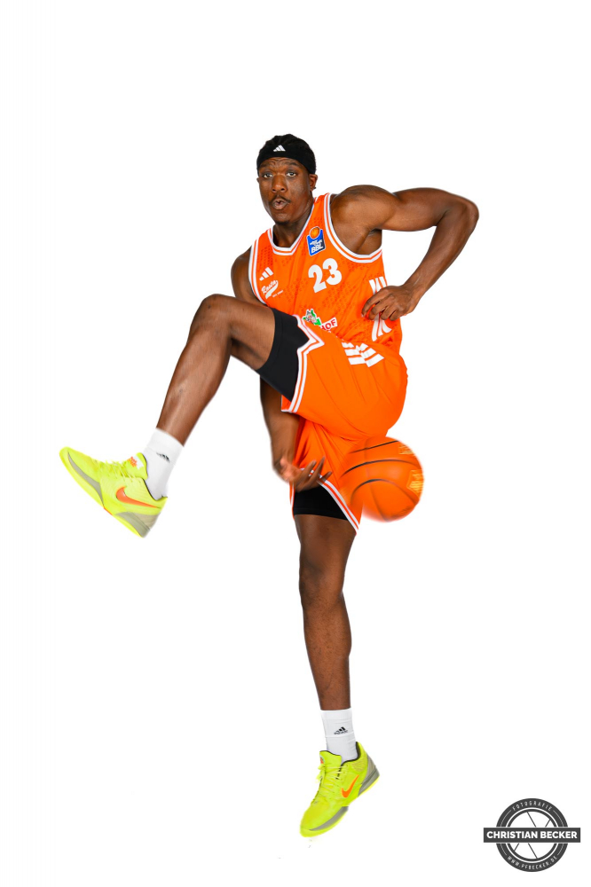 1. Basketball Bundesliga, easyCredit BBL, Saison 2025/2026, Herren, Teamshooting, Shooting, 25.08.2025, RASTA Vechta -  Teamshooting BBL
Malcolm Dandridge (#23 - RASTA Vechta)
Schlüsselwörter: 1.Liga;25.08.2025;BBL;Basketball;Bundesliga;Liga;RASTA;RASTA Dome;Saison 2025/2026;Shooting;Teamshooting;Vechta;easycredit