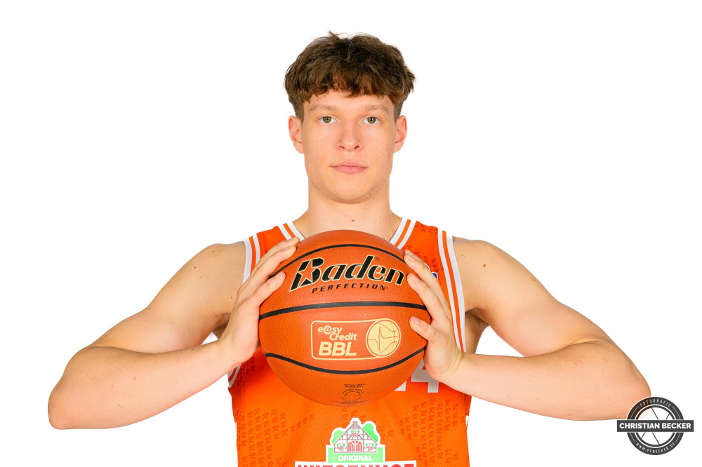 1. Basketball Bundesliga, easyCredit BBL, Saison 2025/2026, Herren, Teamshooting, Shooting, 25.08.2025, RASTA Vechta -  Teamshooting BBL
Roy Krupnikas (#24 - RASTA Vechta)
Schlüsselwörter: 1.Liga;25.08.2025;BBL;Basketball;Bundesliga;Liga;RASTA;RASTA Dome;Saison 2025/2026;Shooting;Teamshooting;Vechta;easycredit