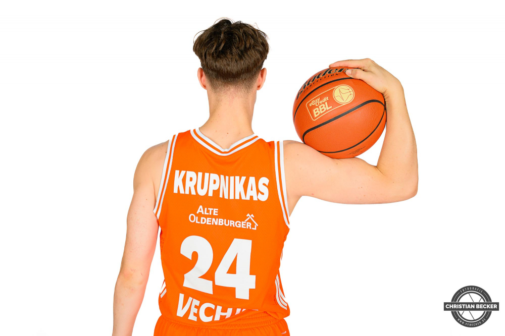 1. Basketball Bundesliga, easyCredit BBL, Saison 2025/2026, Herren, Teamshooting, Shooting, 25.08.2025, RASTA Vechta -  Teamshooting BBL
Roy Krupnikas (#24 - RASTA Vechta)
Schlüsselwörter: 1.Liga;25.08.2025;BBL;Basketball;Bundesliga;Liga;RASTA;RASTA Dome;Saison 2025/2026;Shooting;Teamshooting;Vechta;easycredit