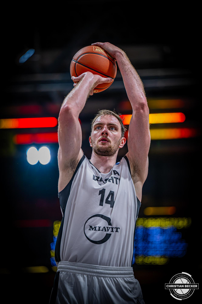 Basketball FIBA Europe Cup, Saison 2025/2026, Herren, Qualifikation, Hinspiel, 24.09.2025, RASTA Vechta - BC Balkan
Philipp Herkenhoff (#14 - RASTA Vechta) w&auml;hrend der Partie
Schlüsselwörter: 24.09.2025;BC;Balkan;Basketball;Cup;Europe;FEC;FIBA;Hinspiel;International;Liga;Qualifikation;RASTA;RASTA Dome;Saison 2025/2026;Vechta
