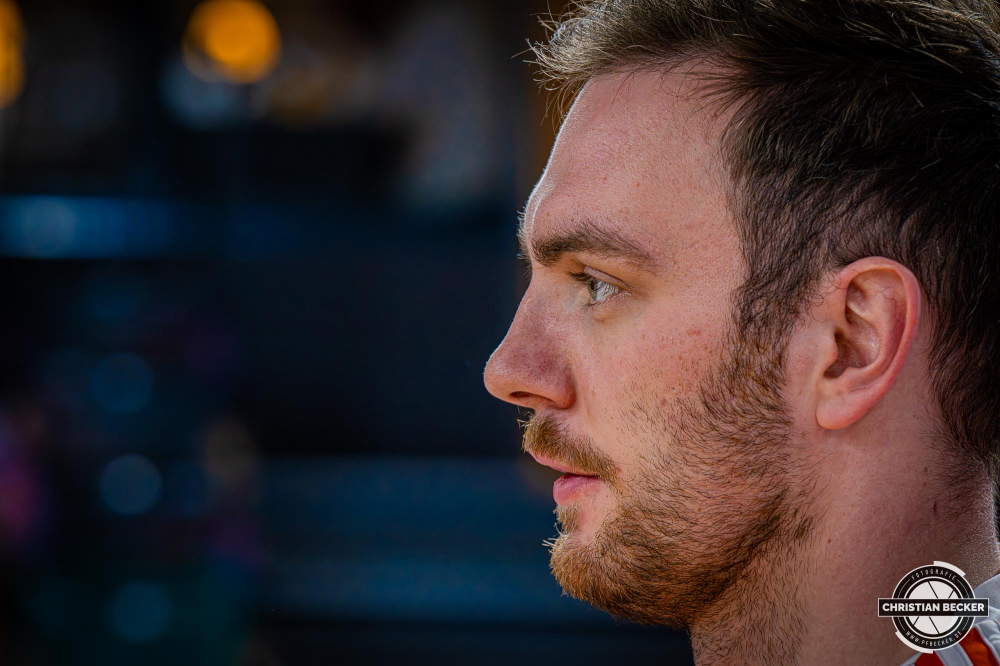 1. Basketball Bundesliga, easyCredit BBL, Saison 2025/2026, Herren, Hauptrunde, 1. Spieltag, 27.09.2025, RASTA Vechta - MLP Academics Heidelberg
Philipp Herkenhoff (#14 - RASTA Vechta) vor der Partie
Schlüsselwörter: 1. Bundesliga;1. Spieltag;27.09.2025;Academics;BBL;Basketball;Hauptrunde;Heidelberg;Liga;MLP;RASTA;RASTA Dome;Saison 2025/2026;Vechta;easycredit