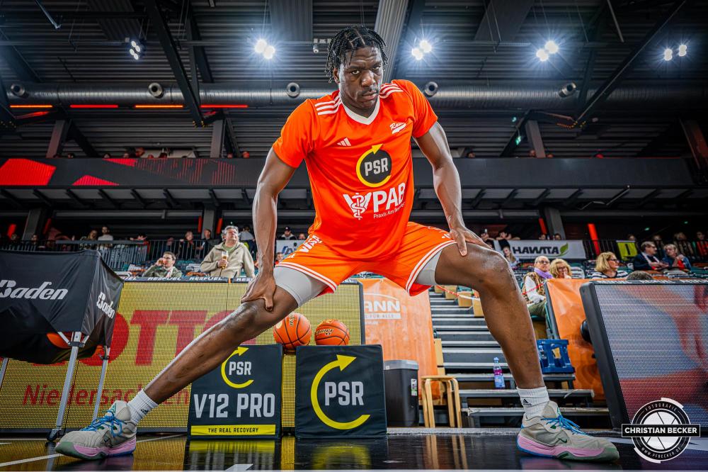 1. Basketball Bundesliga, easyCredit BBL, Saison 2025/2026, Herren, Hauptrunde, 1. Spieltag, 27.09.2025, RASTA Vechta - MLP Academics Heidelberg
Malcolm Dandridge (#23 - RASTA Vechta) vor der Partie
Schlüsselwörter: 1. Bundesliga;1. Spieltag;27.09.2025;Academics;BBL;Basketball;Hauptrunde;Heidelberg;Liga;MLP;RASTA;RASTA Dome;Saison 2025/2026;Vechta;easycredit