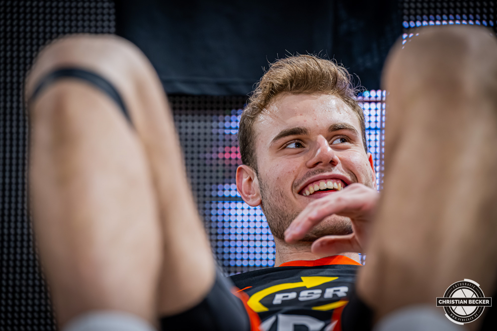 1. Basketball Bundesliga, easyCredit BBL, Saison 2025/2026, Herren, Pokal. Achtelfinale, 19.10.2025, RASTA Vechta - NINERS Chemnitz
Linus Trettin (#15 - RASTA Vechta) vor der Partie
Schlüsselwörter: 1. Bundesliga;19.10.2025;Achtelfinale;BBL;Basketball;Chemnitz;NINERS;Pokal;RASTA;RASTA Dome;Saison 2025/2026;Vechta;easycredit