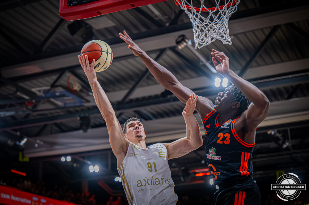1. Basketball Bundesliga, easyCredit BBL, Saison 2025/2026, Herren, Pokal. Achtelfinale, 19.10.2025, RASTA Vechta - NINERS Chemnitz
Yordan Minchev (#91 - NINERS Chemnitz) beim Korbleger
Schlüsselwörter: 1. Bundesliga;19.10.2025;Achtelfinale;BBL;Basketball;Chemnitz;NINERS;Pokal;RASTA;RASTA Dome;Saison 2025/2026;Vechta;easycredit