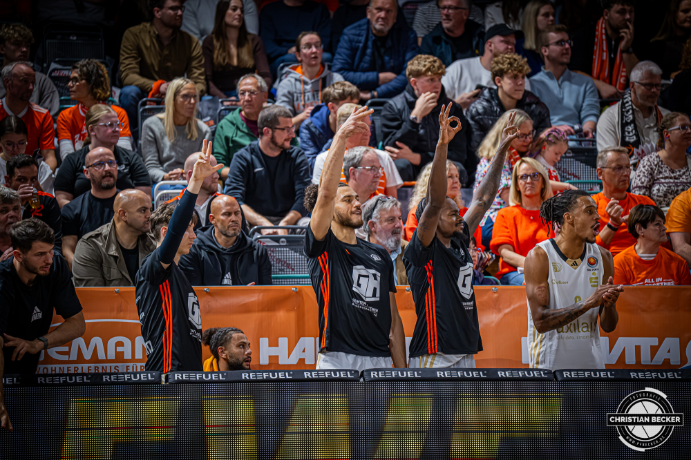 1. Basketball Bundesliga, easyCredit BBL, Saison 2025/2026, Herren, Pokal. Achtelfinale, 19.10.2025, RASTA Vechta - NINERS Chemnitz
Gavin Schilling (#34 - NINERS Chemnitz) w&auml;hrend der Partie
Schlüsselwörter: 1. Bundesliga;19.10.2025;Achtelfinale;BBL;Basketball;Chemnitz;NINERS;Pokal;RASTA;RASTA Dome;Saison 2025/2026;Vechta;easycredit