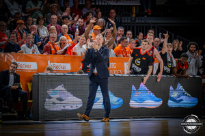 Dateiname=2025-10-19-RV-CHE-1782.jpg
Dateigröße=945KB
Abmessungen: 2000x1333
hinzugefügt am: 26. Oktober 2025 2025-10-19-RV-CHE-1782.jpg