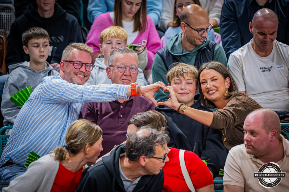 1. Basketball Bundesliga, easyCredit BBL, Saison 2025/2026, Herren, Hauptrunde, 5. Spieltag, 25.10.2025, RASTA Vechta - Telekom Baskets Bonn
Die Fans von RASTA Vechta w&auml;hrend der Partie
Schlüsselwörter: 1. Bundesliga;25.10.2025;5. Spieltag;BBL;Basketball;Baskets;Bonn;Hauptrunde;Liga;RASTA;RASTA Dome;Saison 2025/2026;Telekom;Vechta;easycredit