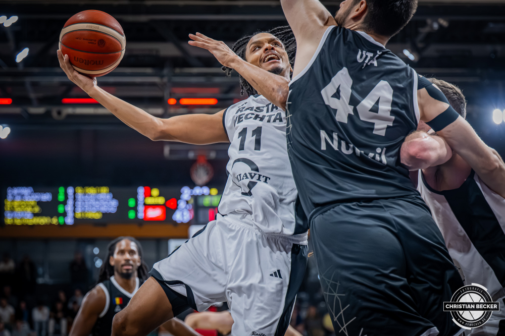 Basketball FIBA Europe Cup, Saison 2025/2026, Herren, Hauptrunde, Gruppenphase, 4. Spieltag, 05.11.2025, RASTA Vechta - CS Valcea 1924
Alonzo Verge (#11 - RASTA Vechta) in Aktion
Schlüsselwörter: 05.11.2025;1924;4. Spieltag;Basketball;CS;Cup;Europe;FEC;FIBA;Gruppenphase;Hauptrunde;International;Liga;RASTA;RASTA Dome;Saison 2025/2026;Valcea;Vechta