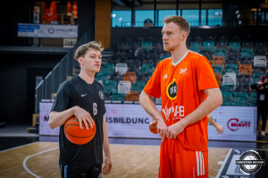 Dateiname=2025-12-07-RV-HAM-0006.jpg
Dateigröße=585KB
Abmessungen: 2000x1333
hinzugefügt am: 08. Dezember 2025 2025-12-07-RV-HAM-0006.jpg