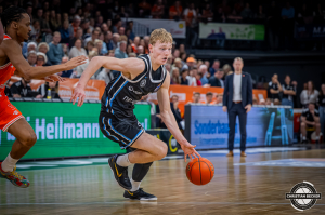 Dateiname=2025-12-07-RV-HAM-0047.jpg
Dateigröße=622KB
Abmessungen: 2000x1333
hinzugefügt am: 08. Dezember 2025 2025-12-07-RV-HAM-0047.jpg